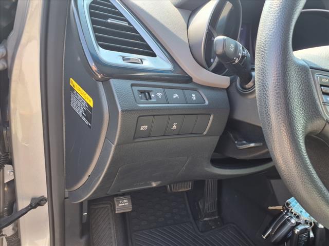 2016 Hyundai SANTA FE SE