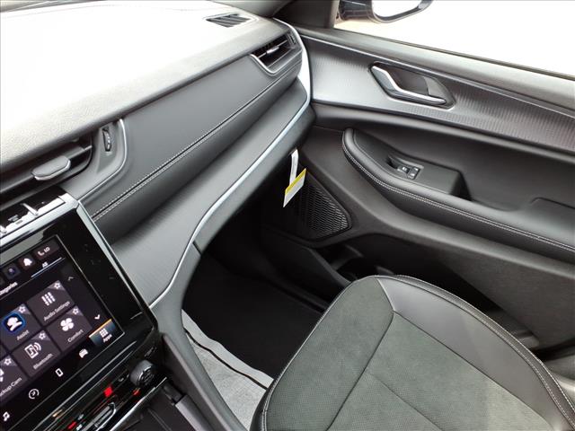 2025 Jeep Grand Cherokee Altitude X 4x4