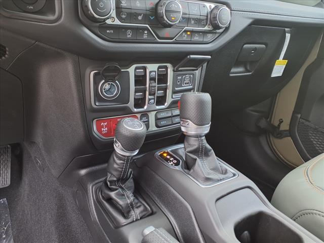 2025 Jeep Gladiator Mojave X 4x4 Crew Cab 5 ft. box