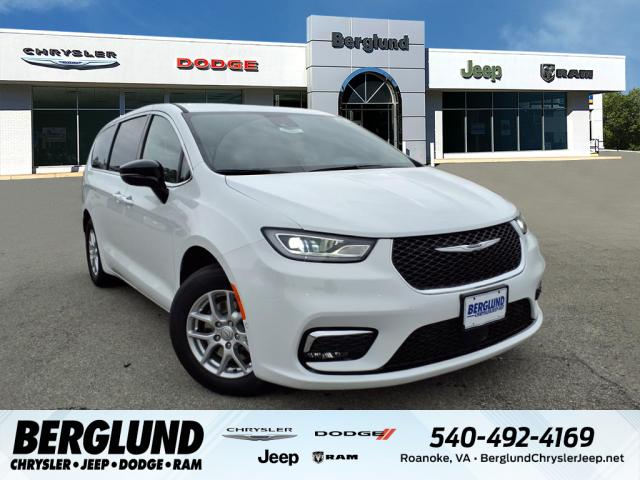 2025 Chrysler Pacifica Select Front-Wheel Drive Passenger Van