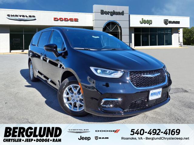 2026 Chrysler Pacifica Select Front-Wheel Drive Passenger