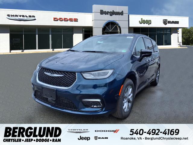 2025 Chrysler Pacifica Select All-Wheel Drive Passenger Van