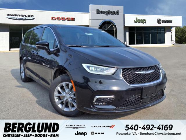 2025 Chrysler Pacifica Select All-Wheel Drive Passenger Van