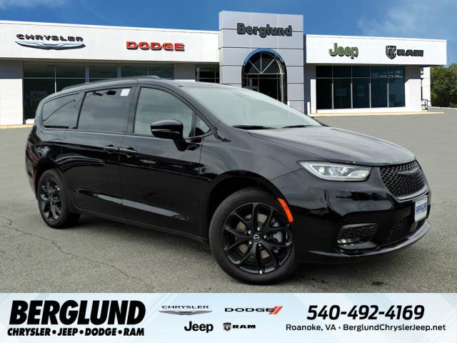 2026 Chrysler Pacifica Limited All-Wheel Drive Passenger Van