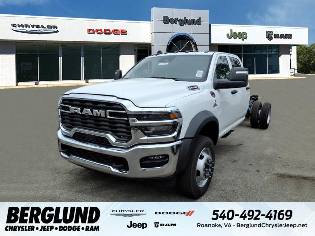 2026 RAM 5500 Chassis Tradesman/Big Horn 4x4 Crew Cab 197.4 in. WB