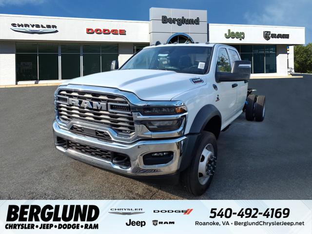 2026 RAM 5500 Chassis Tradesman/Big Horn 4x4 Crew Cab 197.4 in. WB