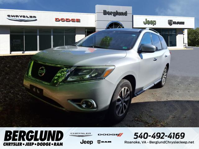 2015 Nissan Pathfinder SV