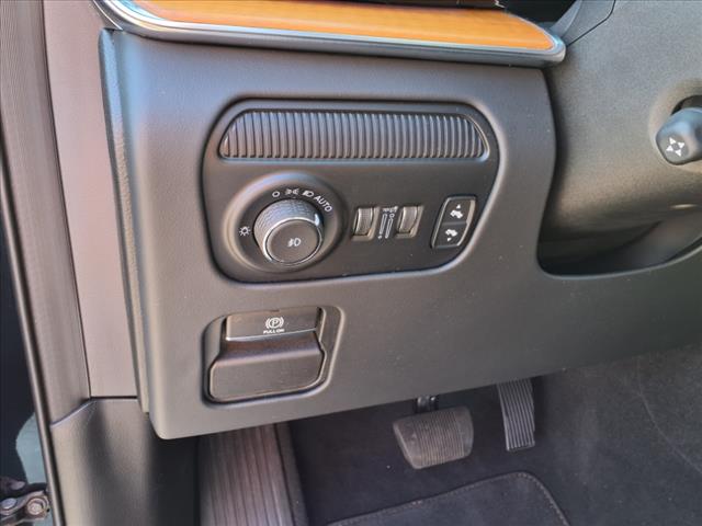 2024 Jeep Grand Wagoneer L Series III