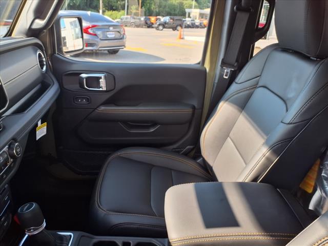 2025 Jeep Gladiator High Tide 4x4 Crew Cab 5 ft. box