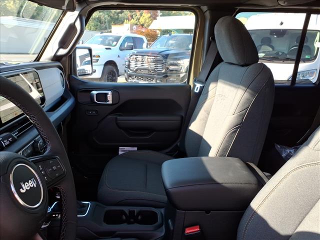 2025 Jeep Gladiator Sport S