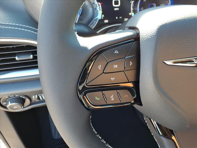 2026 Chrysler Pacifica Select Front-Wheel Drive Passenger Van