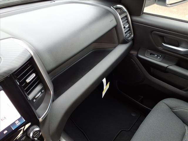 2025 RAM 1500 Express