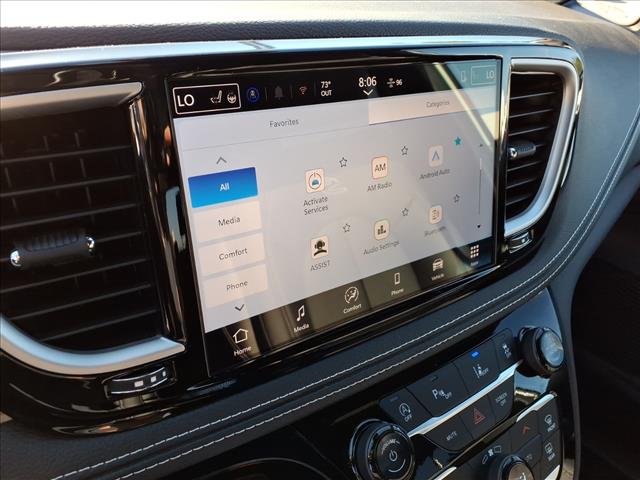 2026 Chrysler Pacifica Select Front-Wheel Drive Passenger Van
