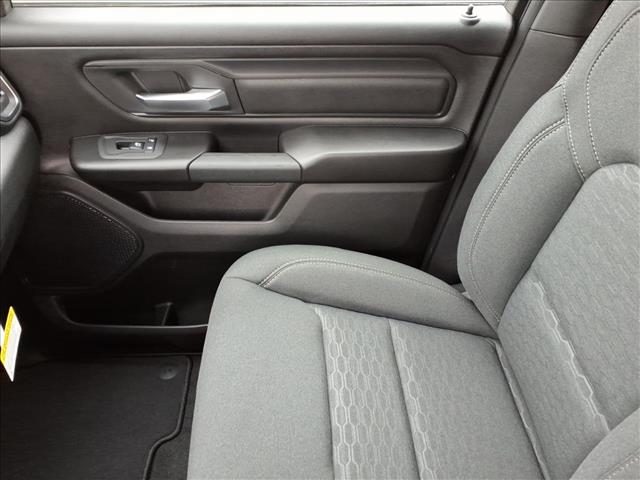 2025 RAM 1500 Express