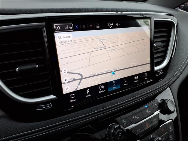2026 Chrysler Pacifica Limited All-Wheel Drive Passenger Van