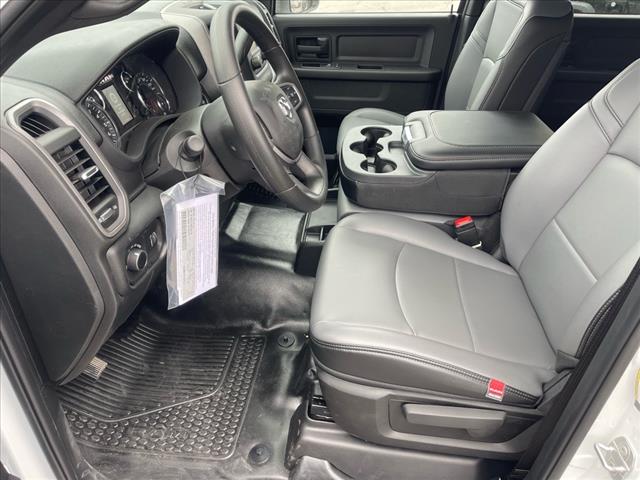 2024 RAM 3500 Tradesman/SLT/Laramie/Limited 4x4 Crew Cab 172.4