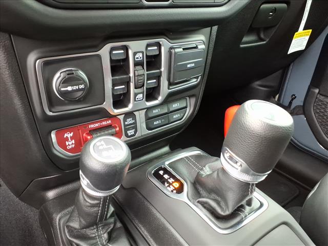 2025 Jeep Gladiator Rubicon 4x4 Crew Cab 5 ft. box