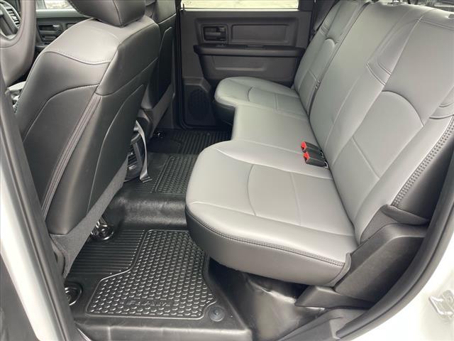 2024 RAM 3500 Tradesman/SLT/Laramie/Limited 4x4 Crew Cab 172.4
