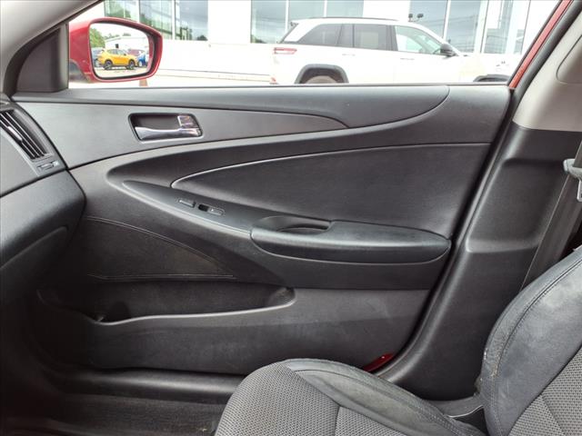 2011 Hyundai SONATA SE