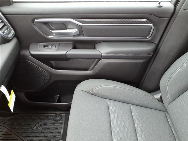 2026 RAM 1500 Big Horn/Lone Star 4x4 Crew Cab 144.5 in. WB