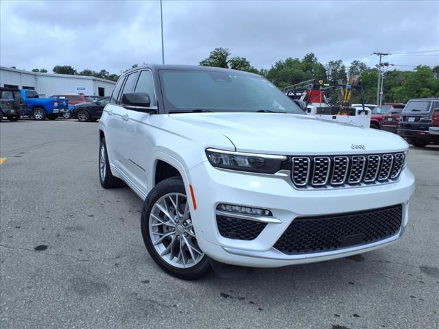 2022 Jeep Grand Cherokee Summit