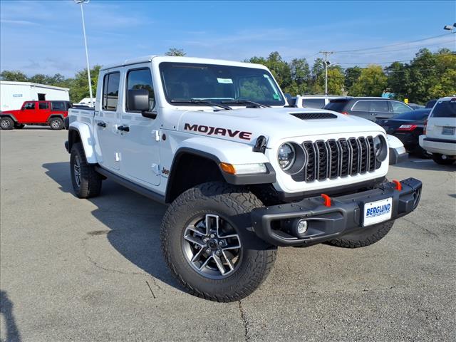 2025 Jeep Gladiator Mojave X 4x4 Crew Cab 5 ft. box