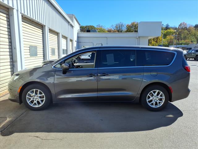 2017 Chrysler Pacifica LX