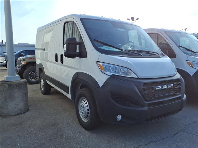 2025 RAM ProMaster Low Roof Cargo Van 118 in. WB