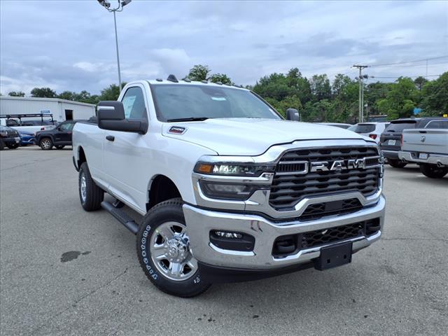 2025 RAM 2500 Tradesman 4x4 Regular Cab 8 ft. box 140.5 in. WB