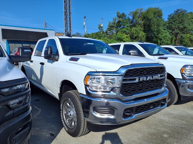 2024 RAM 2500 Tradesman 4x4 Crew Cab 6.3 ft. box 149 in. WB