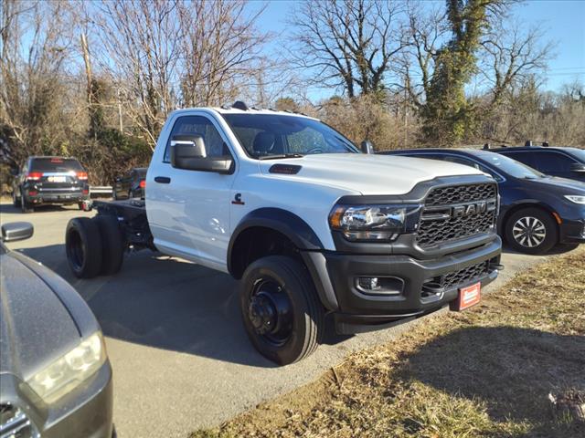 2024 RAM 5500 Chassis Tradesman/SLT 4x4 Regular Cab 144.5 in. WB