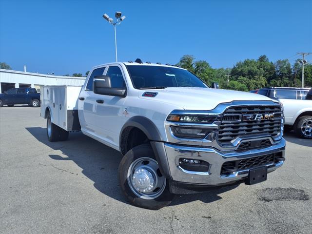 2025 RAM 5500 Chassis Tradesman/Big Horn 4x4 Crew Cab 197.4 in. WB