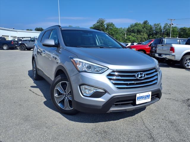 2016 Hyundai SANTA FE SE