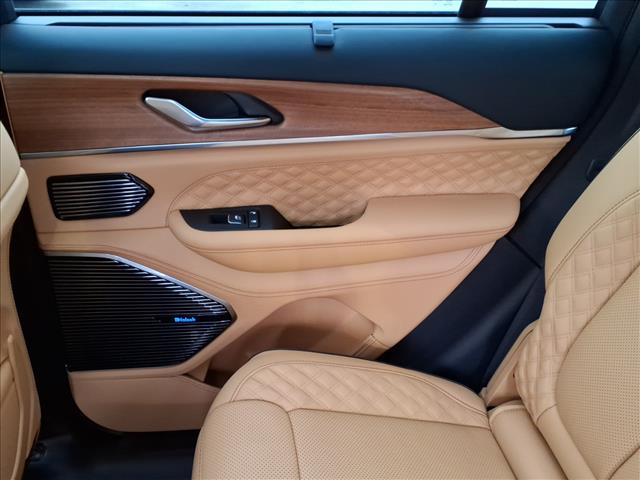 2025 Jeep Grand Cherokee Summit Reserve 4x4