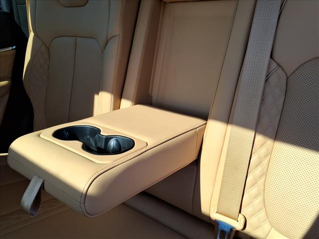 2022 Jeep Grand Cherokee Summit Reserve