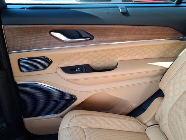 2025 Jeep Grand Cherokee L Summit Reserve