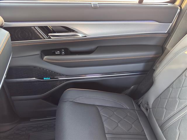 2022 Jeep Grand Wagoneer Series III