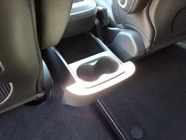 2026 Chrysler Pacifica Select Front-Wheel Drive Passenger Van