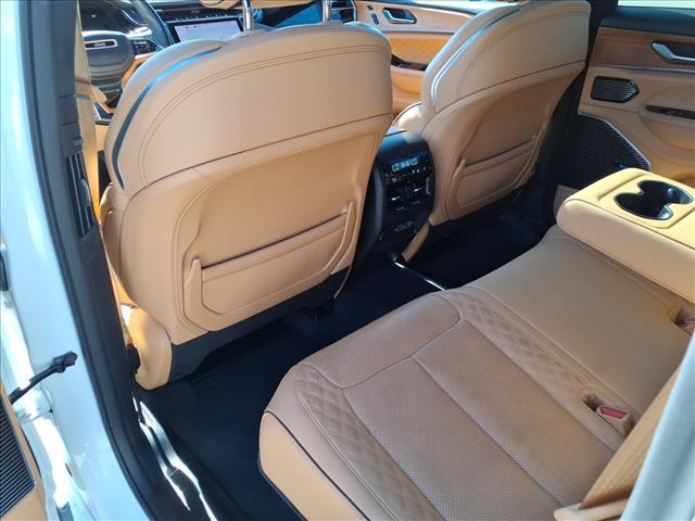 2022 Jeep Grand Cherokee Summit Reserve