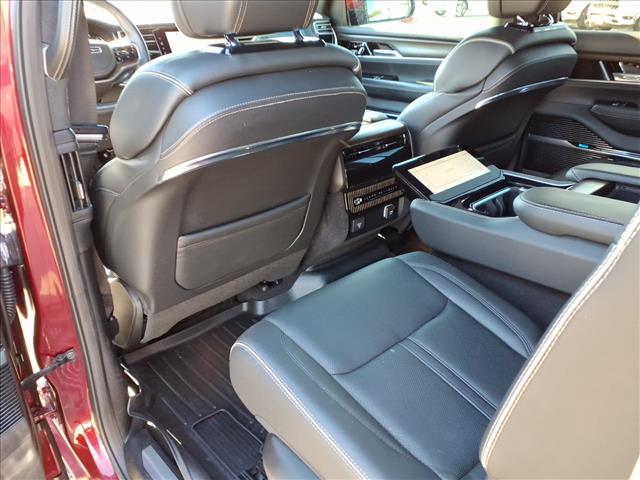 2022 Jeep Grand Wagoneer Series II