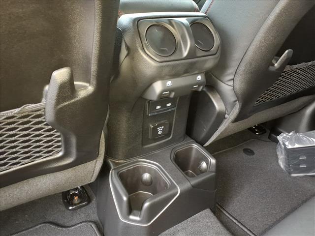 2025 Jeep Gladiator Rubicon 4x4 Crew Cab 5 ft. box