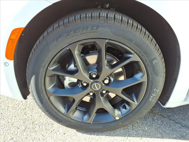 2026 Chrysler Pacifica Select Front-Wheel Drive Passenger Van