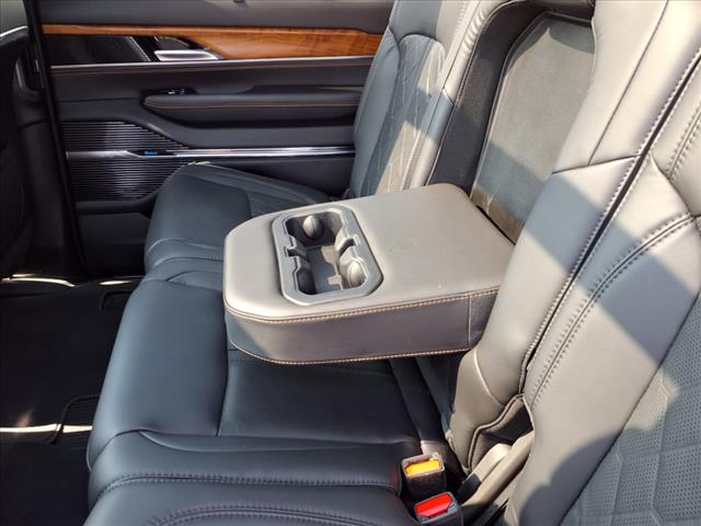 2024 Jeep Grand Wagoneer L Series III