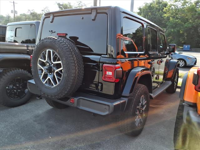 2025 Jeep Wrangler Sahara 4x4