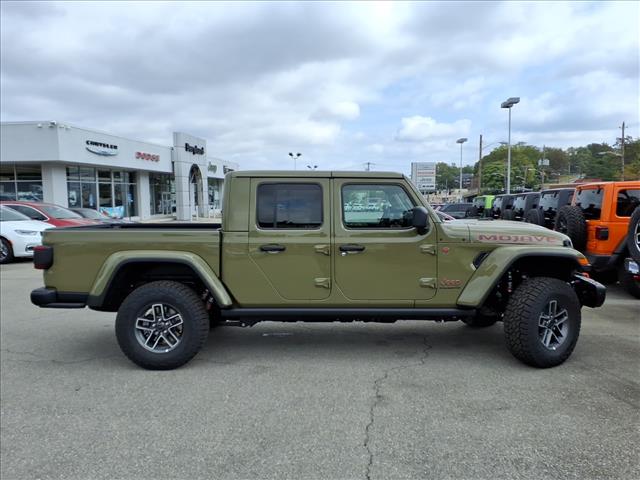 2025 Jeep Gladiator Mojave X 4x4 Crew Cab 5 ft. box