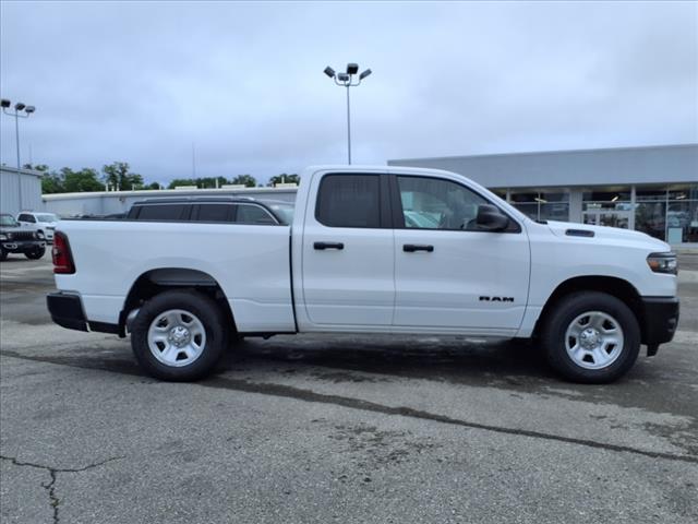 2025 RAM 1500 Tradesman 4x4 Quad Cab 140.5 in. WB