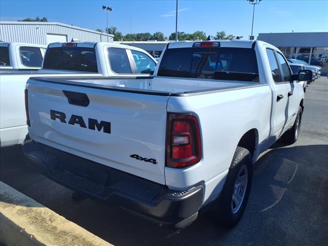 2025 RAM 1500 Tradesman 4x4 Quad Cab 140.5 in. WB