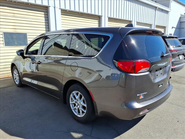 2017 Chrysler Pacifica LX