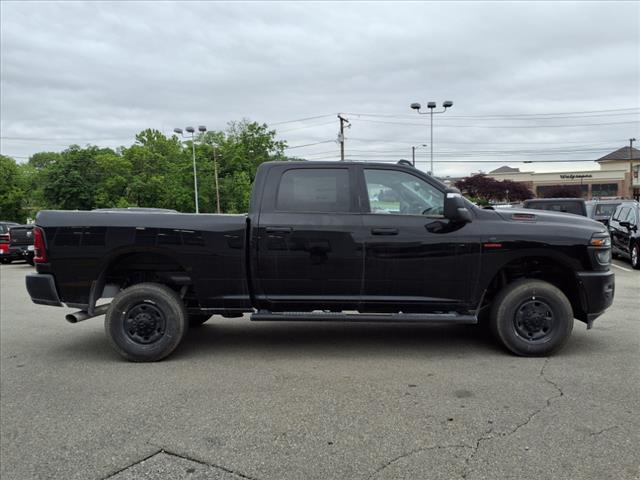 2025 RAM 2500 Tradesman 4x4 Crew Cab 6.3 ft. box 149 in. WB