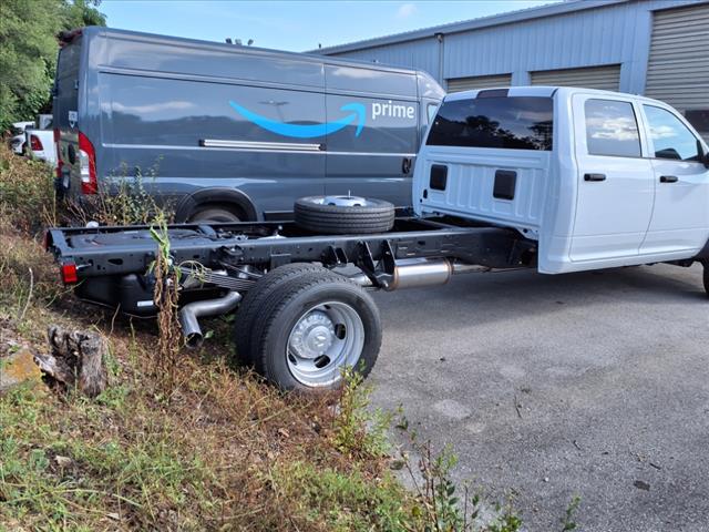 2025 RAM 5500 Chassis Tradesman/Big Horn 4x4 Crew Cab 197.4 in. WB